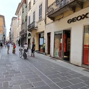 https://casa-nicolo.emilia-romagnahotels.net