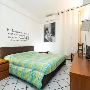https://casemi-mercato-16-dx-in-full-city-center.it-lombardy.com